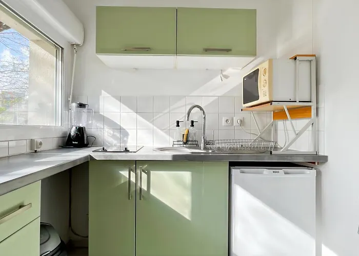 Renove 2026 Parking Gratuit Proche Faculte Et A10 Apartman *