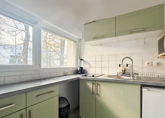 Renove 2026 Parking Gratuit Proche Faculte Et A10 *